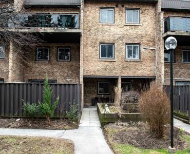 140 Ling Rd- Toronto- Ontario M1E4V9, 3 Bedrooms Bedrooms, 6 Rooms Rooms,1 BathroomBathrooms,Condo Townhouse,Sale,Ling,E4790301