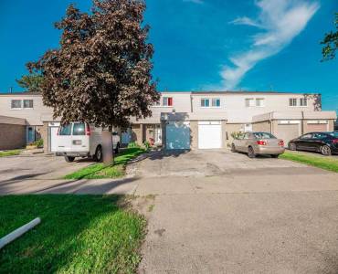 3600 Morning Star Dr- Mississauga- Ontario L4T1Y5, 4 Bedrooms Bedrooms, 7 Rooms Rooms,3 BathroomsBathrooms,Condo Townhouse,Sale,Morning Star,W4795491