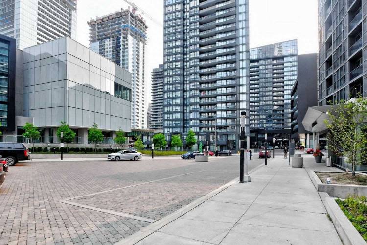 85 Queens Wharf Rd- Toronto- Ontario M5V0J9, 1 Bedroom Bedrooms, 4 Rooms Rooms,1 BathroomBathrooms,Condo Apt,Sale,Queens Wharf,C4808906
