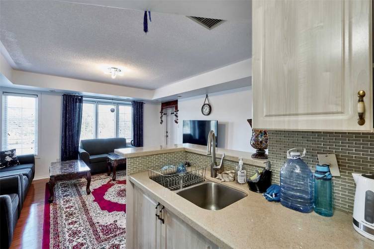 200 Mclevin Ave- Toronto- Ontario M1B6C6, 2 Bedrooms Bedrooms, 5 Rooms Rooms,1 BathroomBathrooms,Condo Townhouse,Sale,Mclevin,E4809206