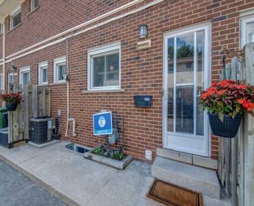 1281 Fennell Ave- Hamilton- Ontario L8T 1T3, 3 Bedrooms Bedrooms, 5 Rooms Rooms,2 BathroomsBathrooms,Condo Townhouse,Sale,Fennell,X4809769