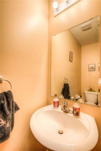 47 Verona St- Kitchener- Ontario N2R 1T9, 3 Bedrooms Bedrooms, 7 Rooms Rooms,3 BathroomsBathrooms,Semi-detached,Sale,Verona,X4810148