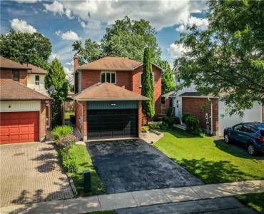 355 Hickling Tr- Barrie- Ontario L4M6A4, 2 Bedrooms Bedrooms, 9 Rooms Rooms,4 BathroomsBathrooms,Detached,Sale,Hickling,S4812356
