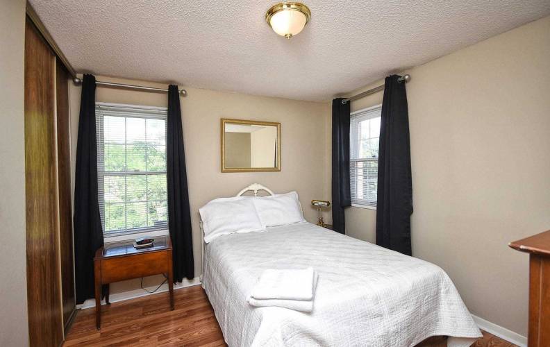 24 Bingham St- Richmond Hill- Ontario L4C9R2, 3 Bedrooms Bedrooms, 7 Rooms Rooms,3 BathroomsBathrooms,Att/row/twnhouse,Sale,Bingham,N4812762